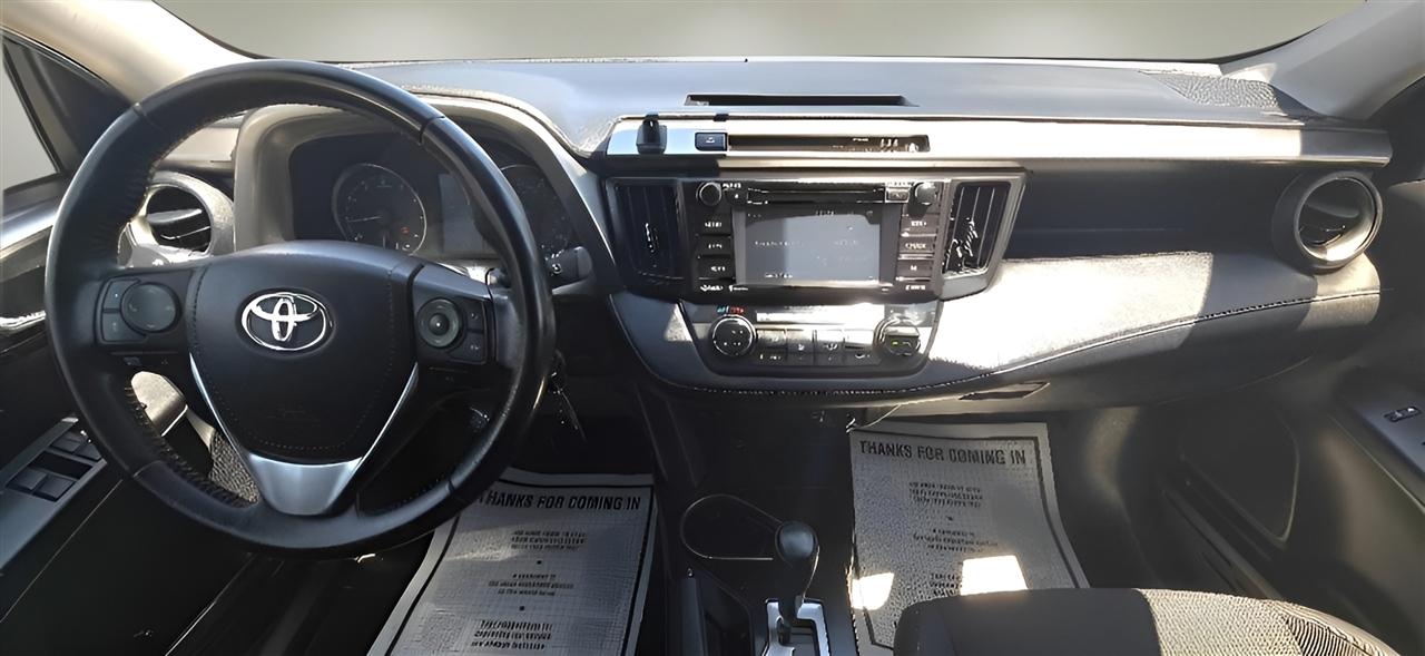 Toyota RAV4 XLE AWD (Natl) 2017