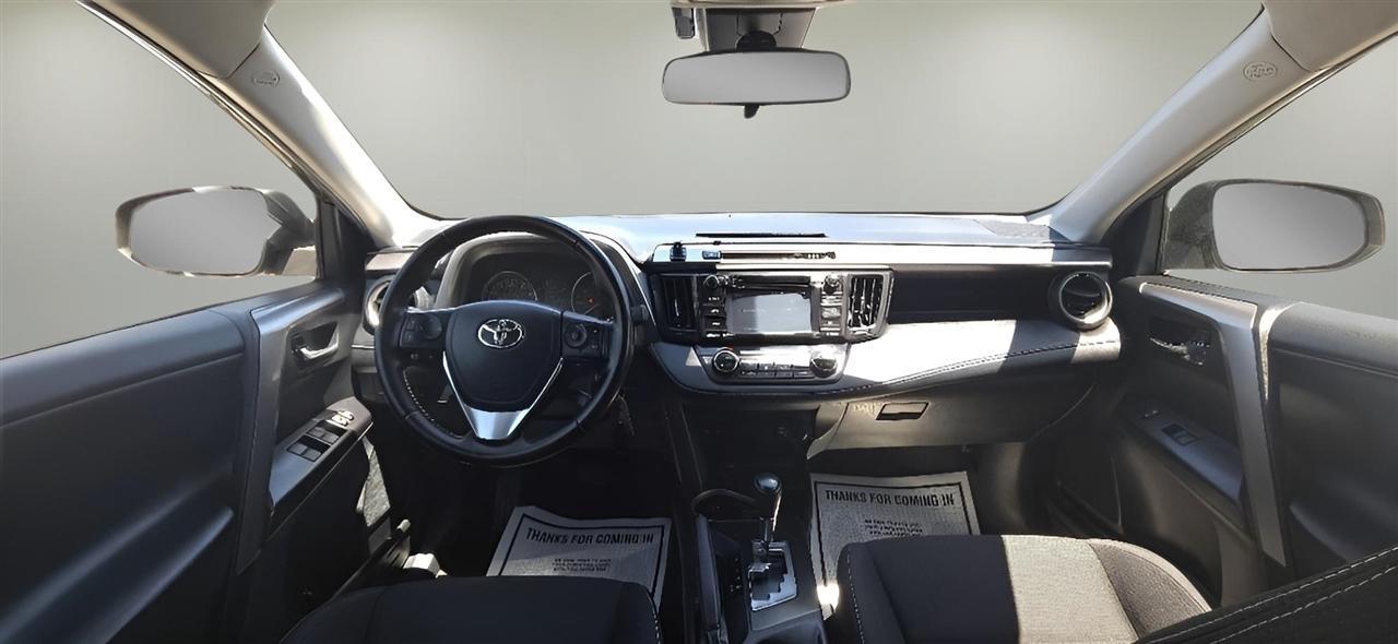 Toyota RAV4 XLE AWD (Natl) 2017