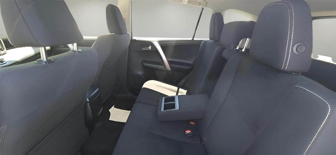 Toyota RAV4 XLE AWD (Natl) 2017