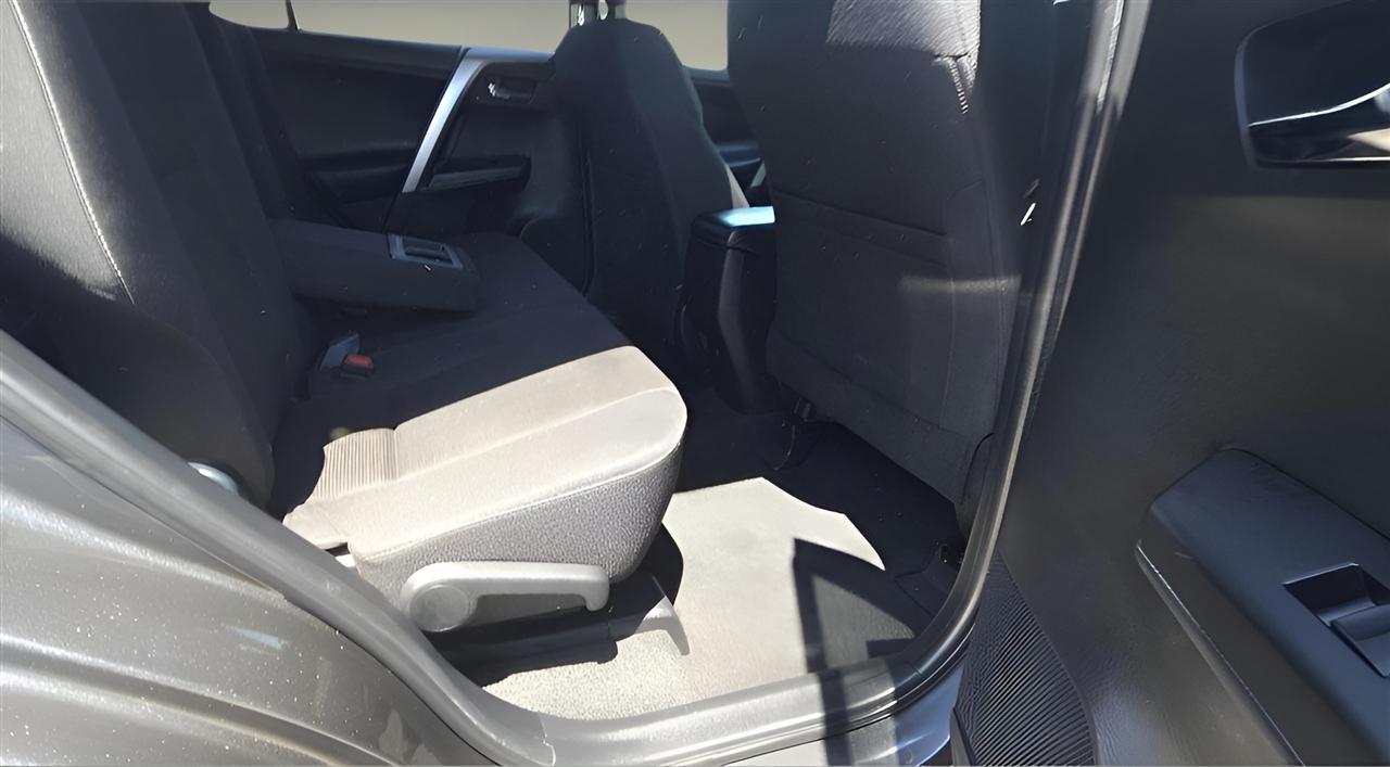 Toyota RAV4 XLE AWD (Natl) 2017