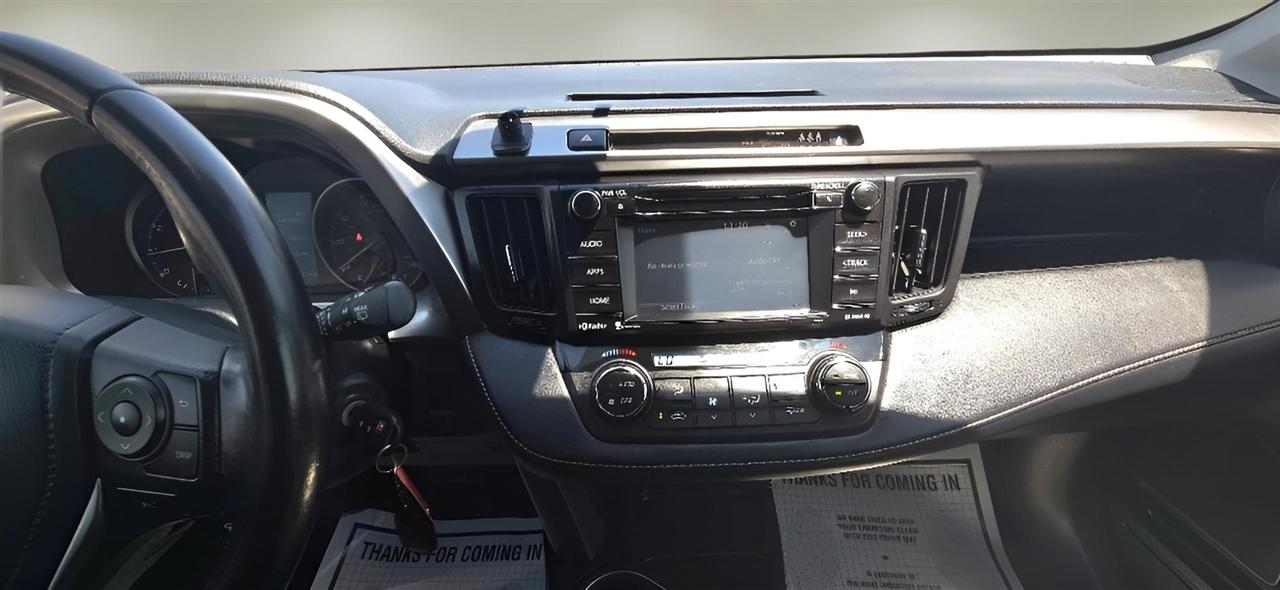 Toyota RAV4 XLE AWD (Natl) 2017
