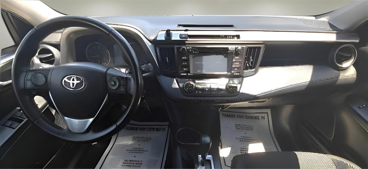 Toyota RAV4 XLE AWD (Natl) 2017