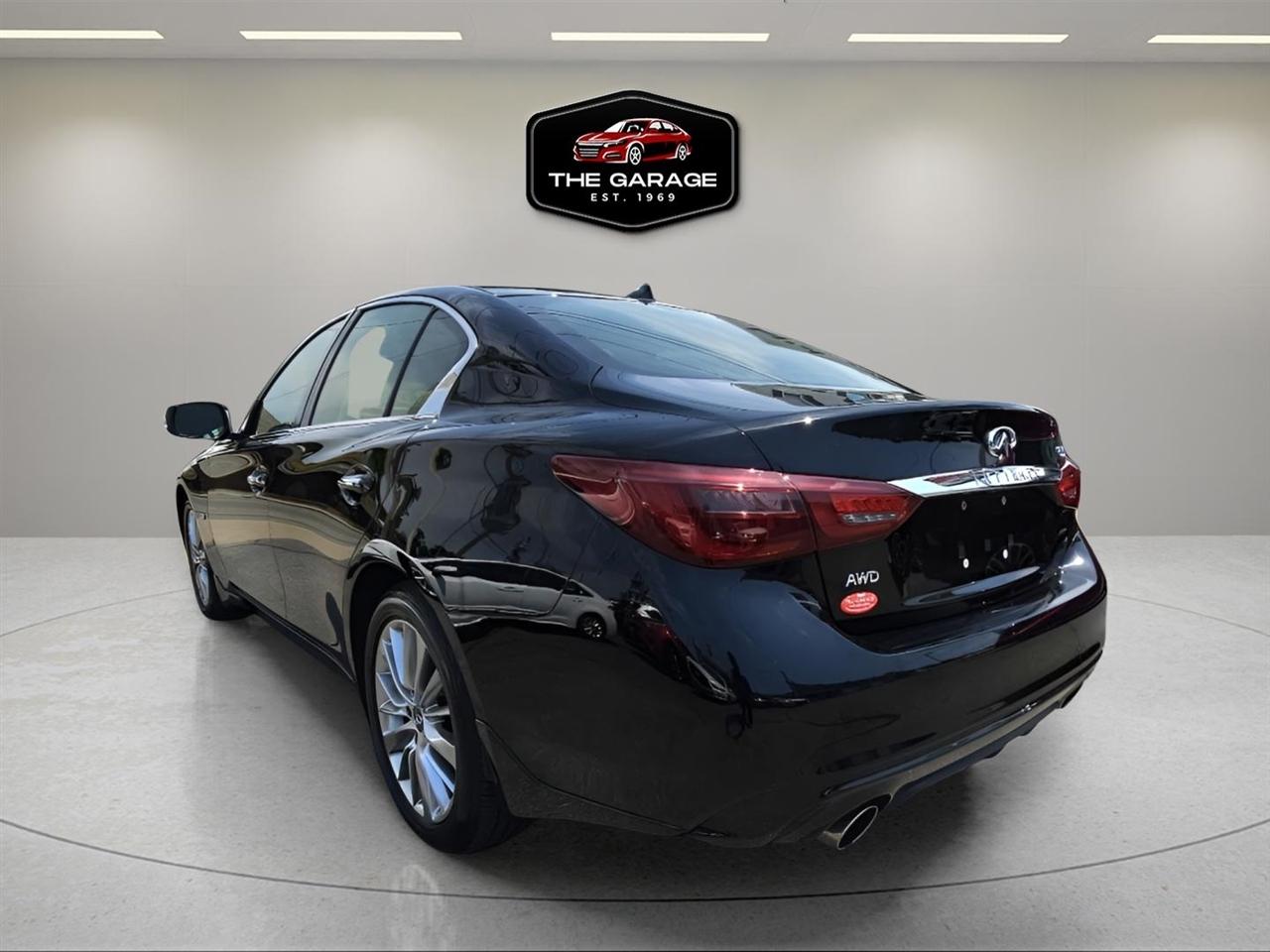 Infiniti Q50 3.0t LUXE AWD 2018