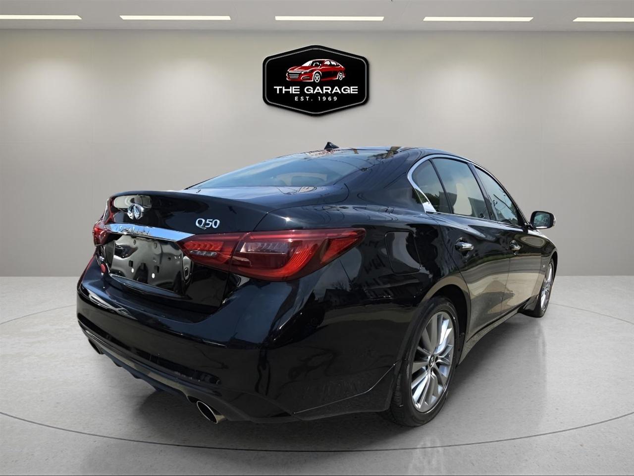 Infiniti Q50 3.0t LUXE AWD 2018