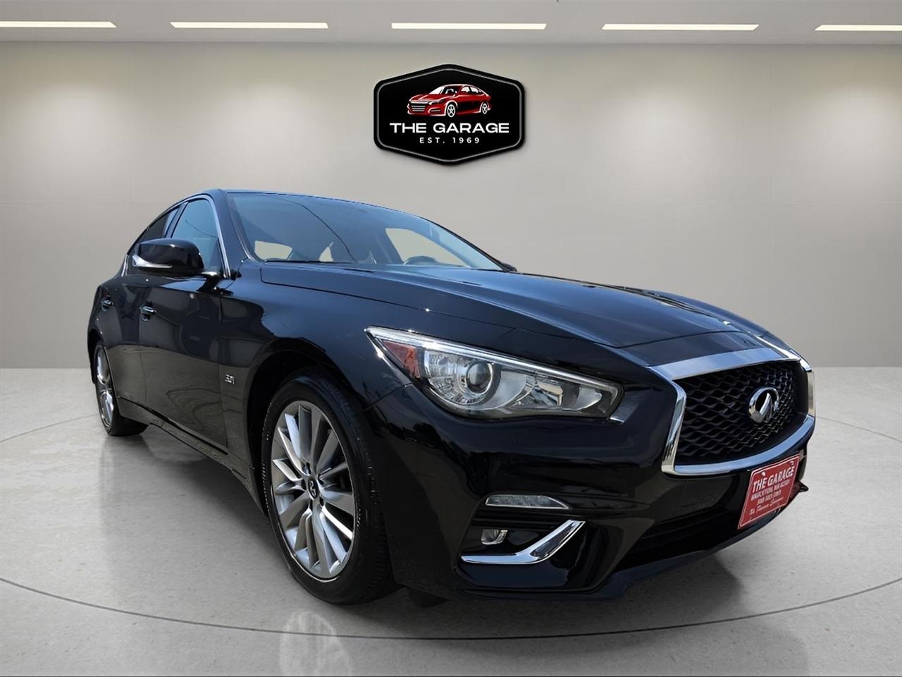 Infiniti Q50 3.0t LUXE AWD 2018