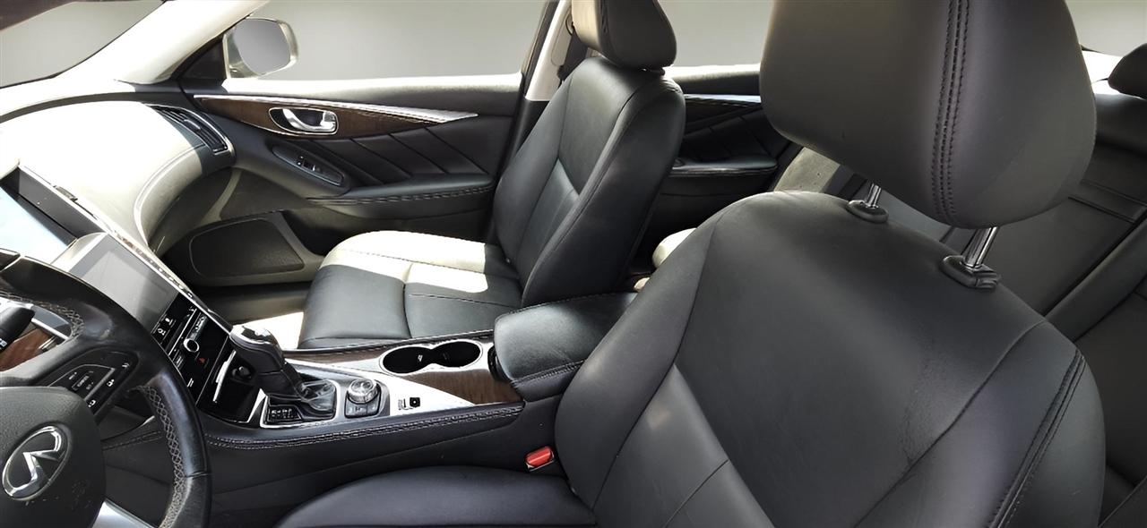 Infiniti Q50 3.0t LUXE AWD 2018