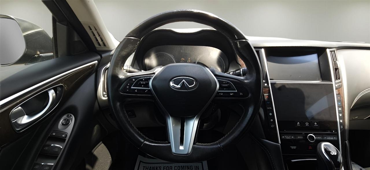 Infiniti Q50 3.0t LUXE AWD 2018