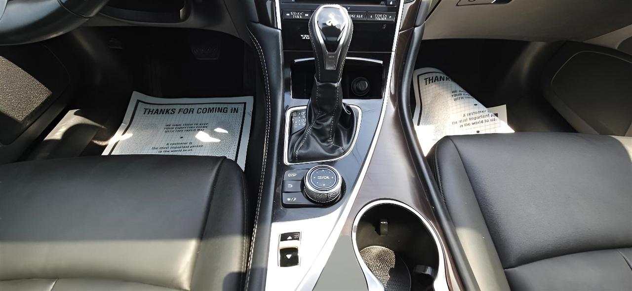 Infiniti Q50 3.0t LUXE AWD 2018