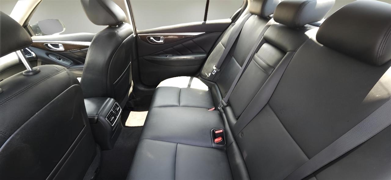 Infiniti Q50 3.0t LUXE AWD 2018