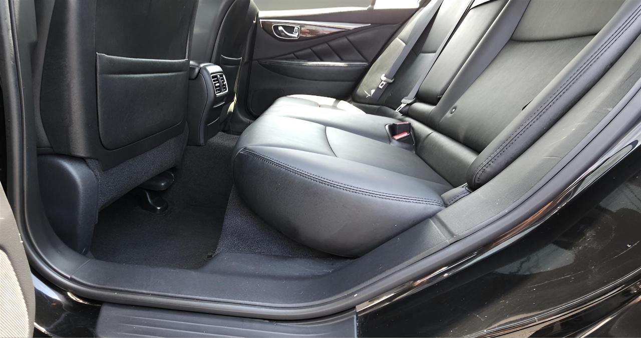 Infiniti Q50 3.0t LUXE AWD 2018