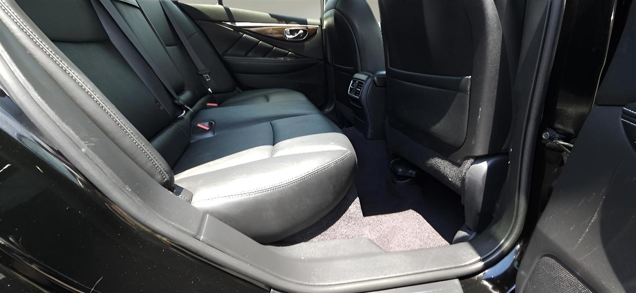 Infiniti Q50 3.0t LUXE AWD 2018