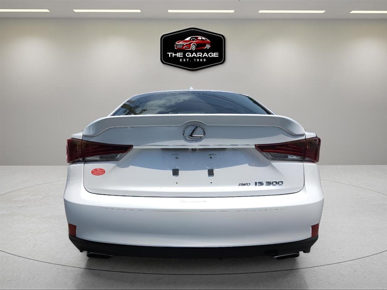 Lexus IS IS 300 AWD 2018