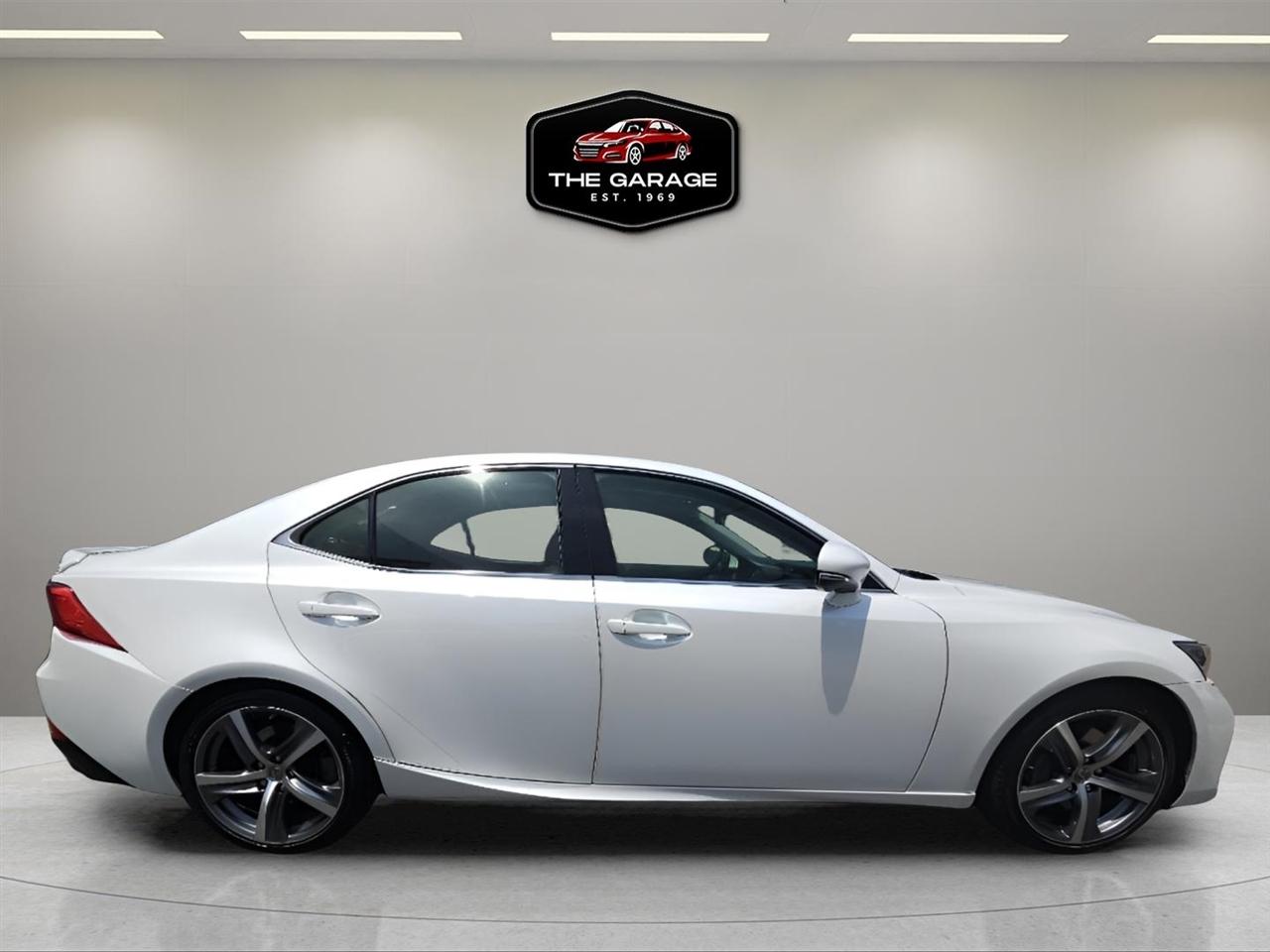 Lexus IS IS 300 AWD 2018