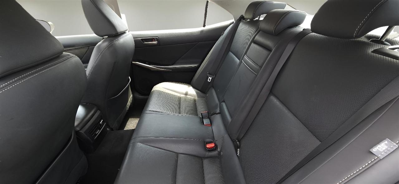 Lexus IS IS 300 AWD 2018