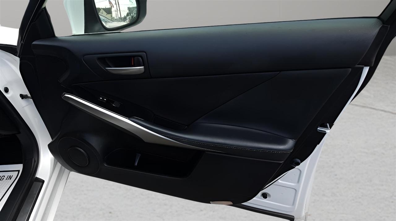 Lexus IS IS 300 AWD 2018