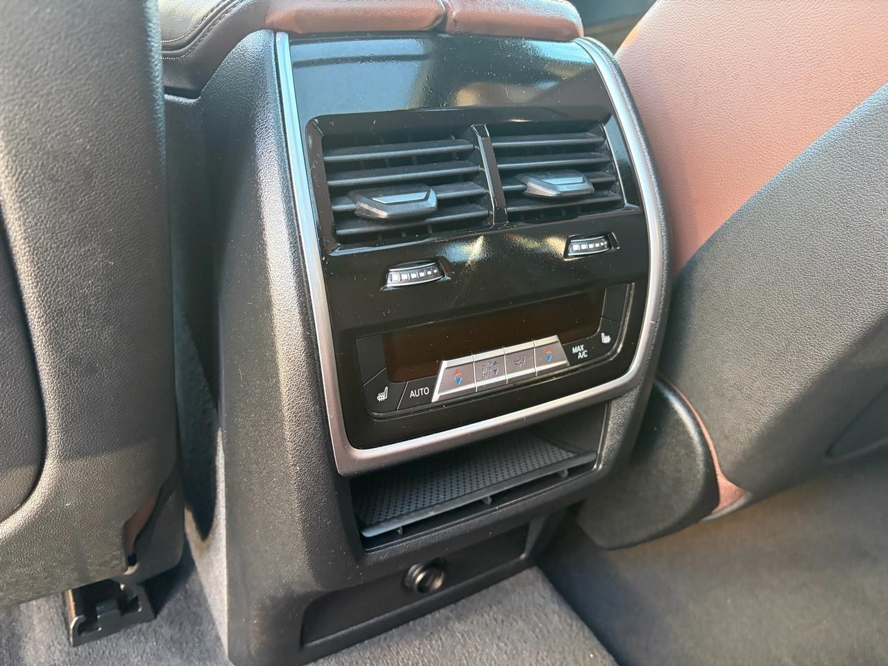 BMW X5 xDrive40i Sports Activity Vehicle 2019