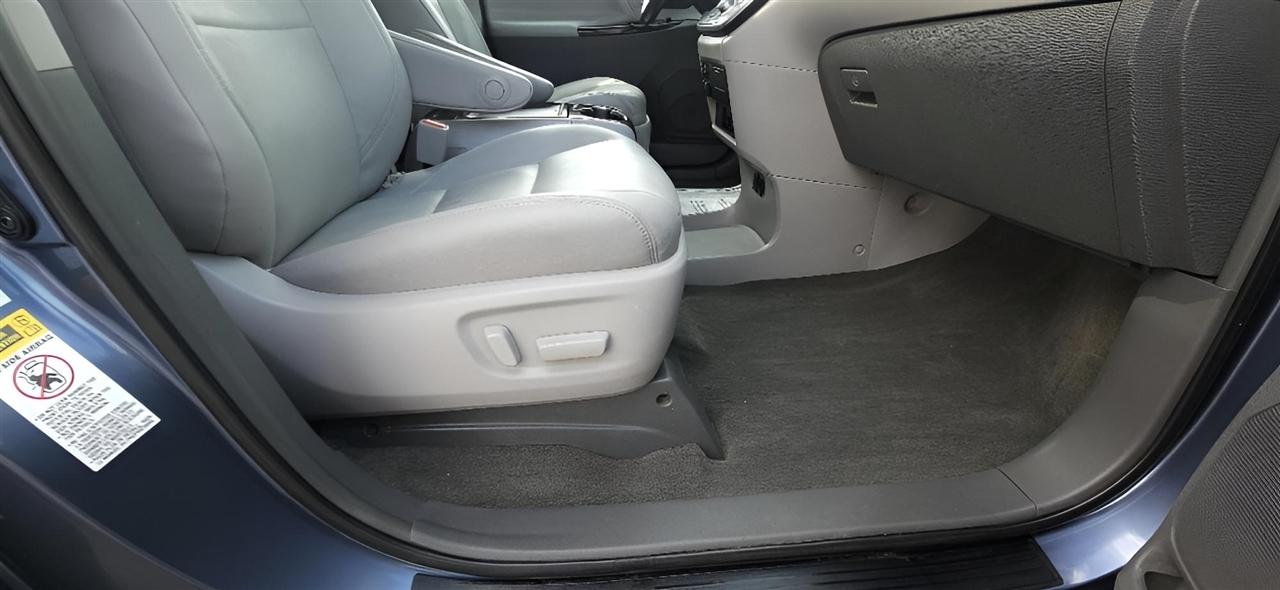 Toyota Sienna XLE AWD 7-Passenger (Natl) 2017