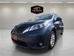 2017 Toyota Sienna 