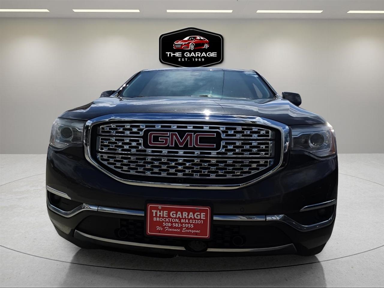 GMC Acadia AWD 4dr Denali 2017
