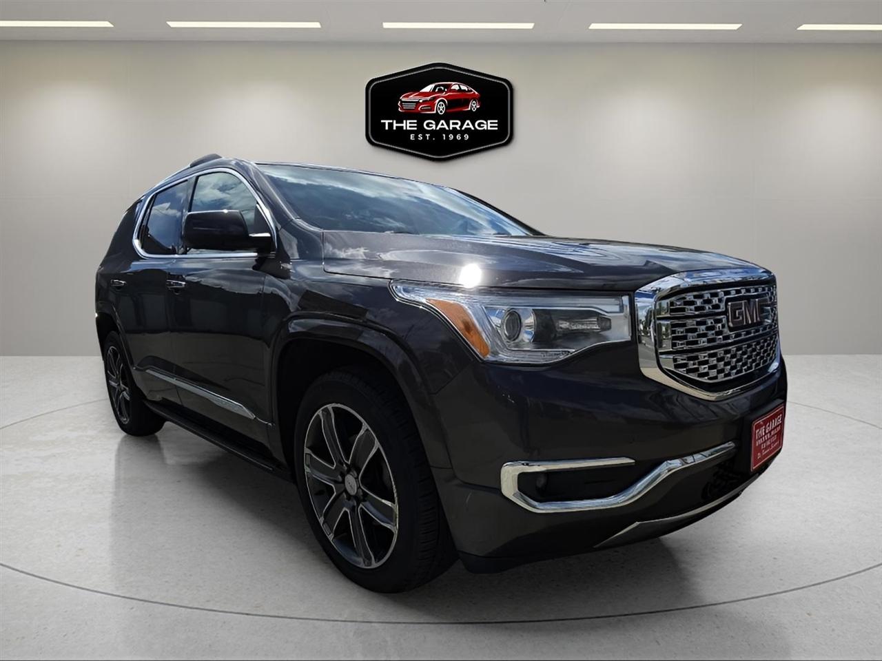 GMC Acadia AWD 4dr Denali 2017