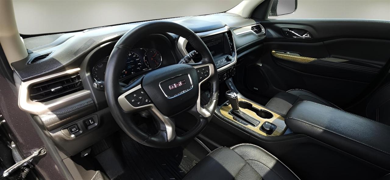 GMC Acadia AWD 4dr Denali 2017