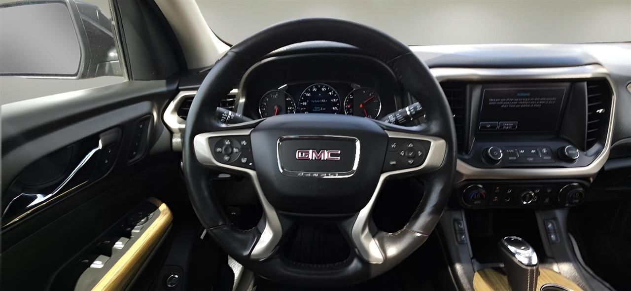 GMC Acadia AWD 4dr Denali 2017