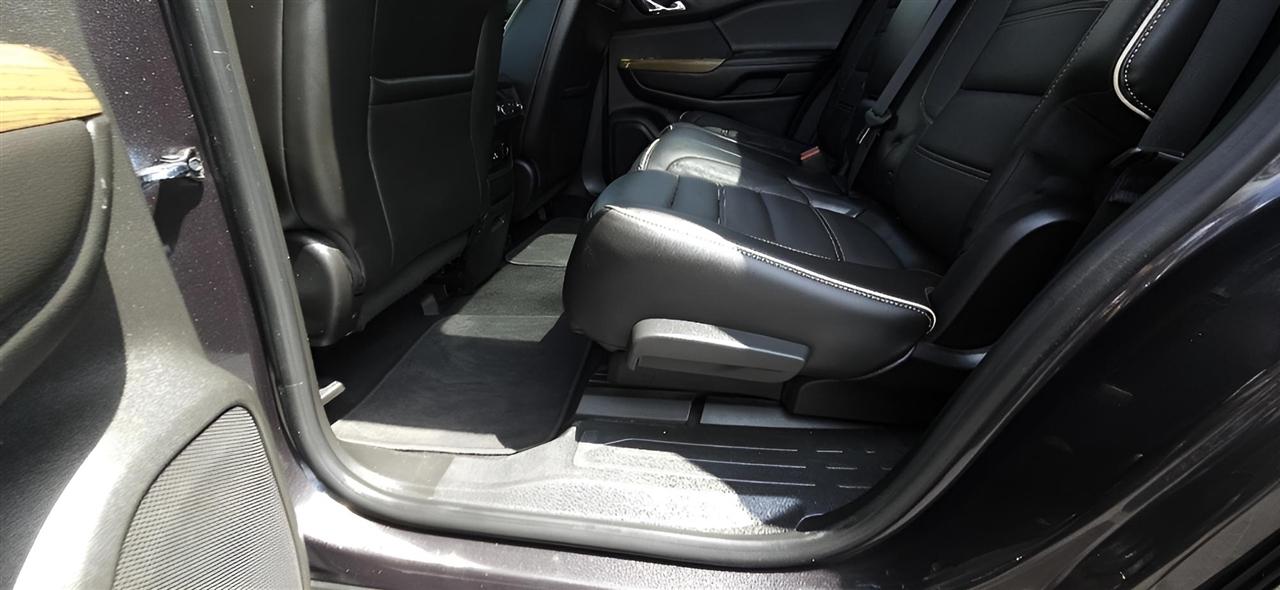 GMC Acadia AWD 4dr Denali 2017