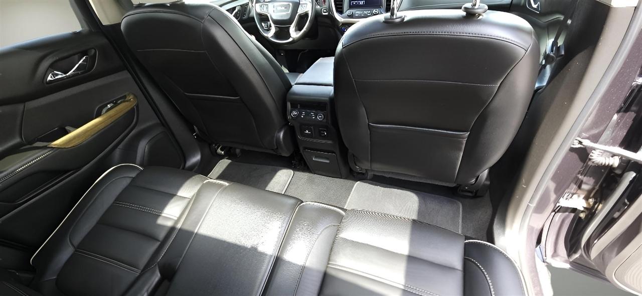 GMC Acadia AWD 4dr Denali 2017