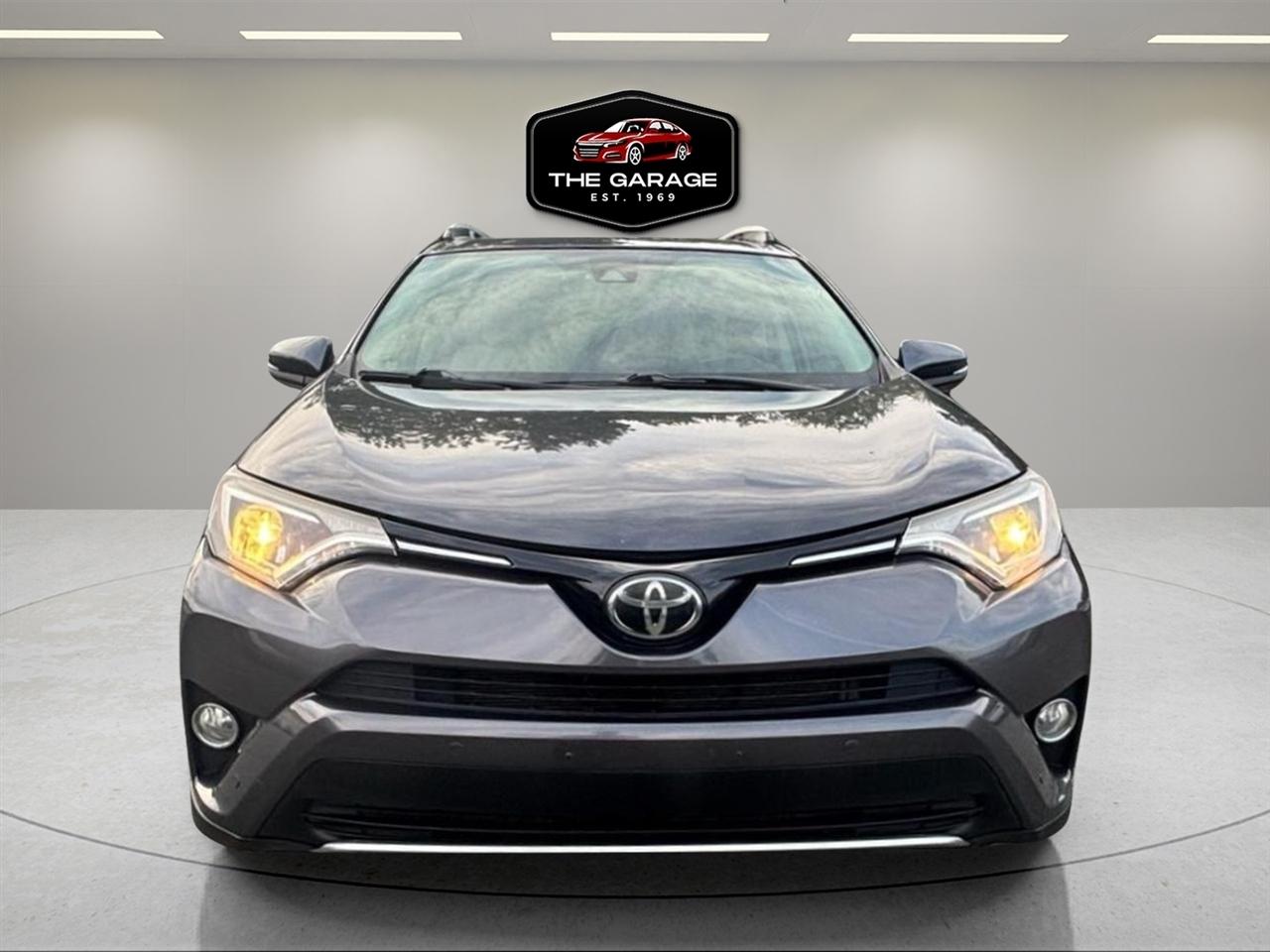 Toyota RAV4 AWD 4dr XLE (Natl) 2016