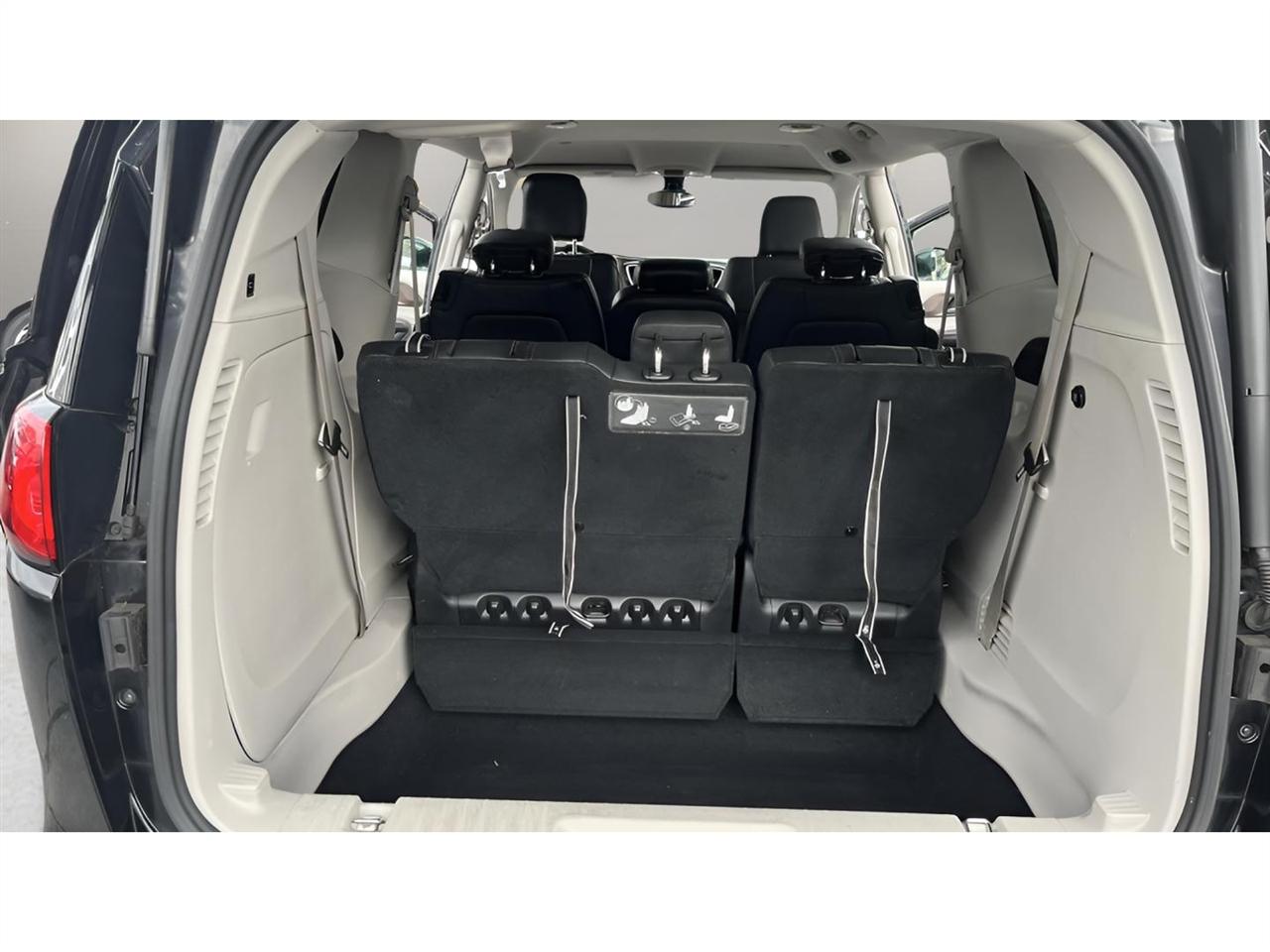 Chrysler Pacifica Touring-L 2017