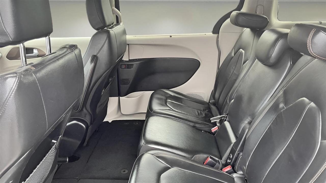 Chrysler Pacifica Touring-L 2017