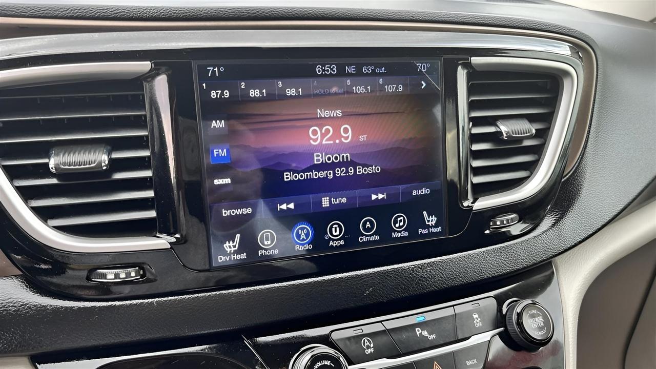 Chrysler Pacifica Touring-L 2017