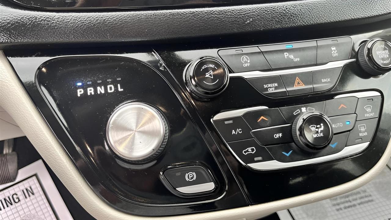 Chrysler Pacifica Touring-L 2017
