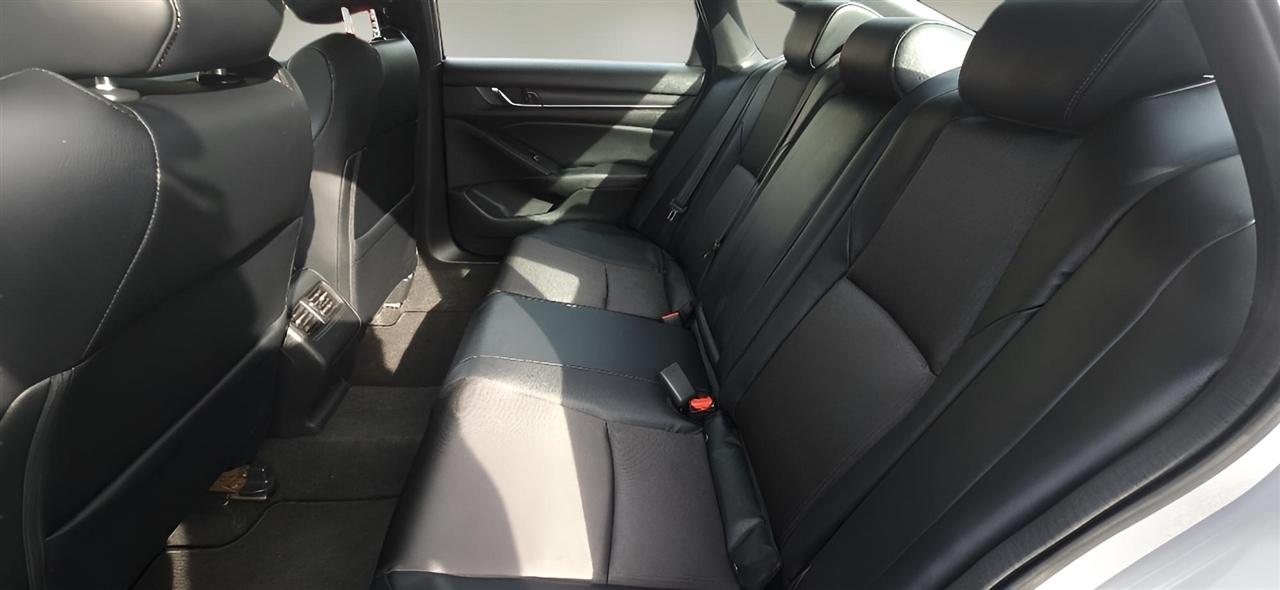 Honda Accord Sedan Sport 2.0T Auto 2018