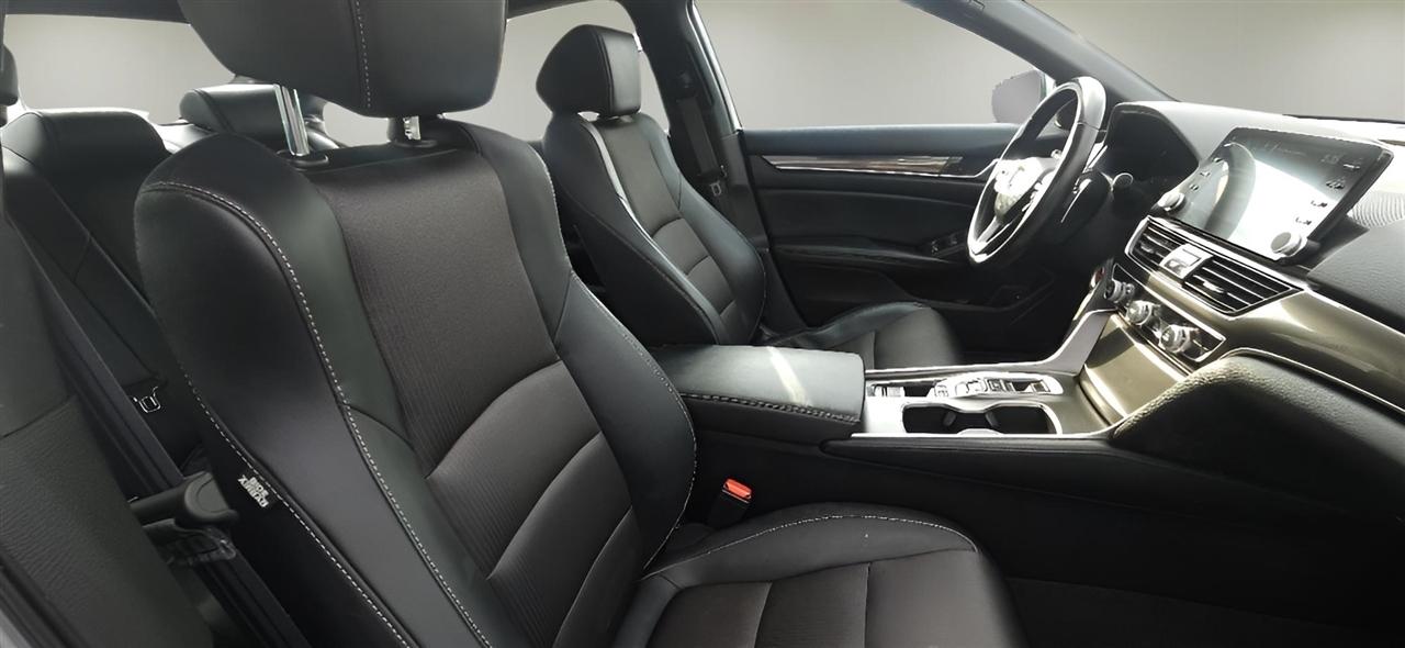 Honda Accord Sedan Sport 2.0T Auto 2018