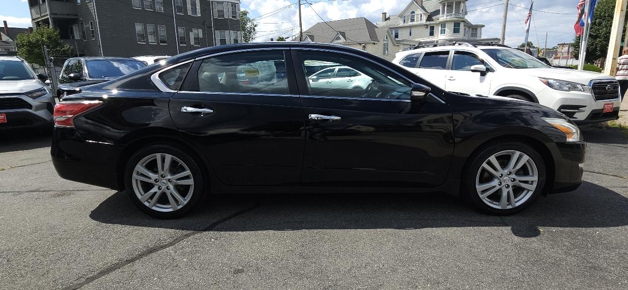 Nissan Altima 4dr Sdn V6 3.5 SL 2015