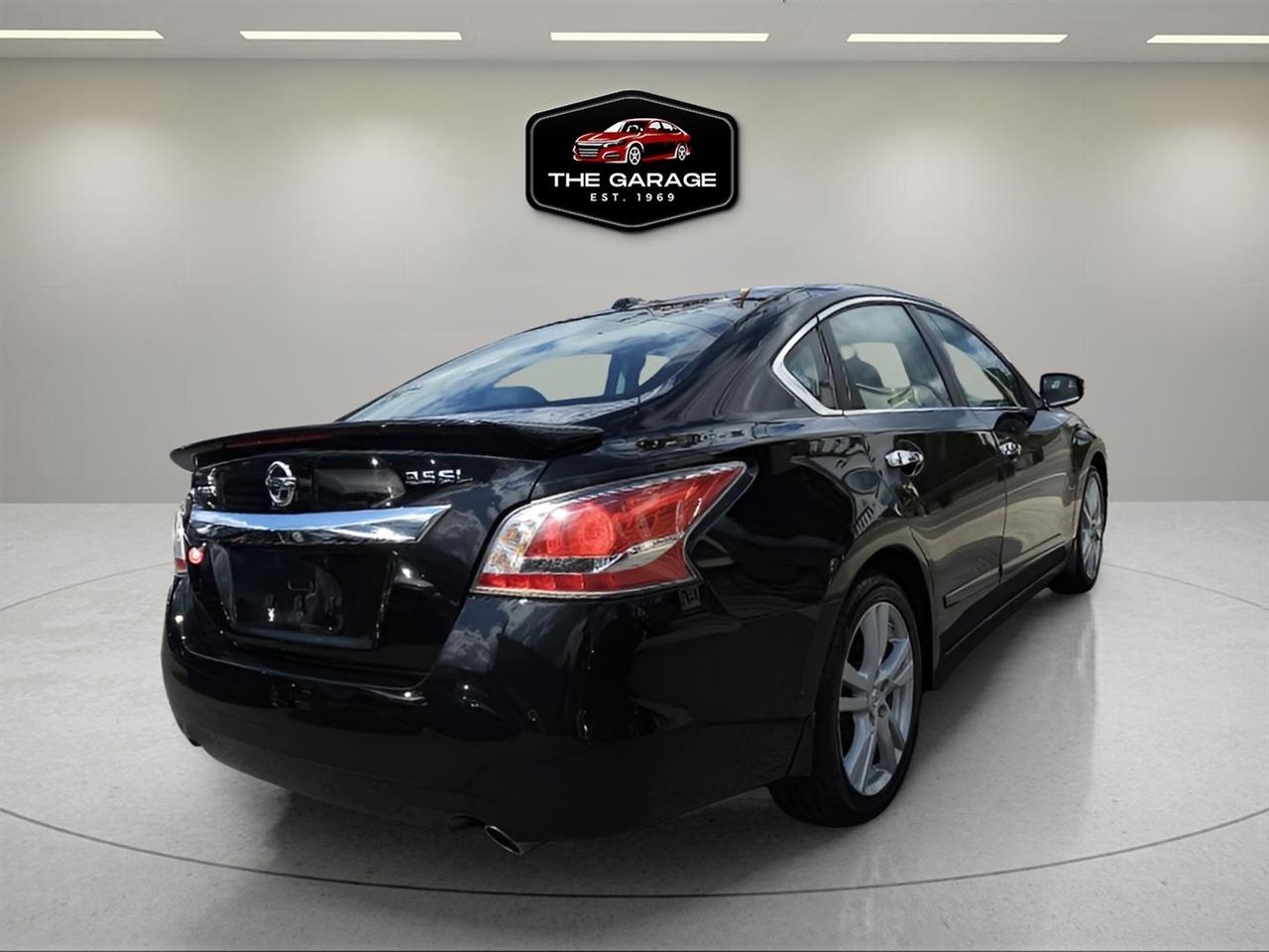 Nissan Altima 4dr Sdn V6 3.5 SL 2015