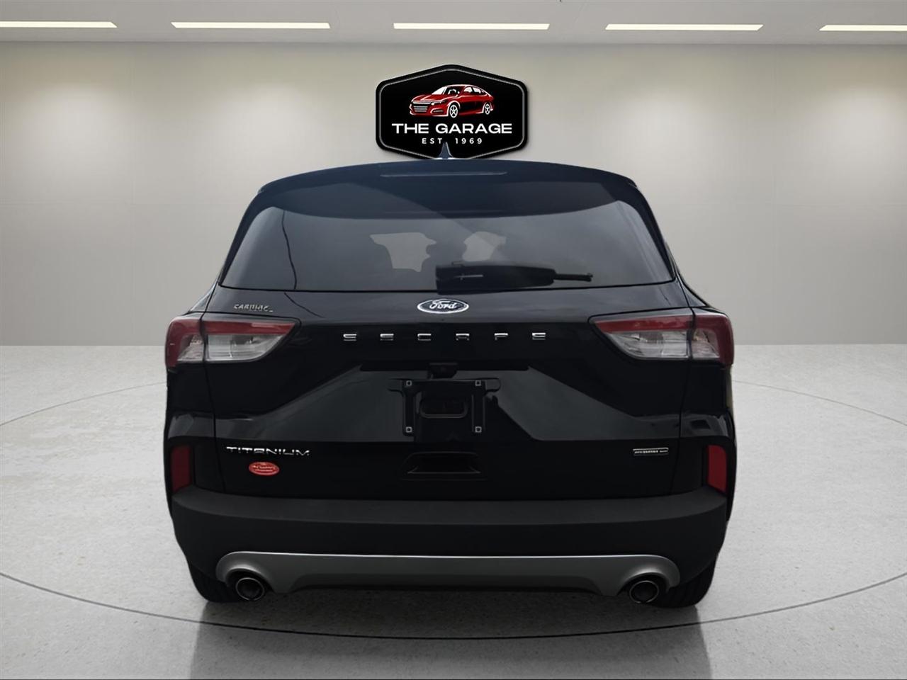 Ford Escape Titanium Hybrid AWD 2021