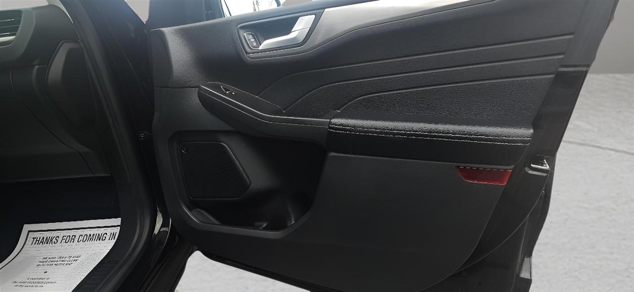 Ford Escape Titanium Hybrid AWD 2021
