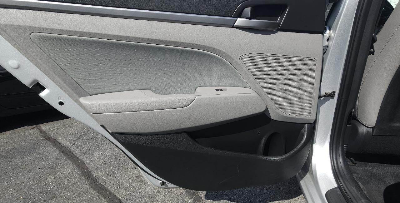 Hyundai Elantra Limited 2018