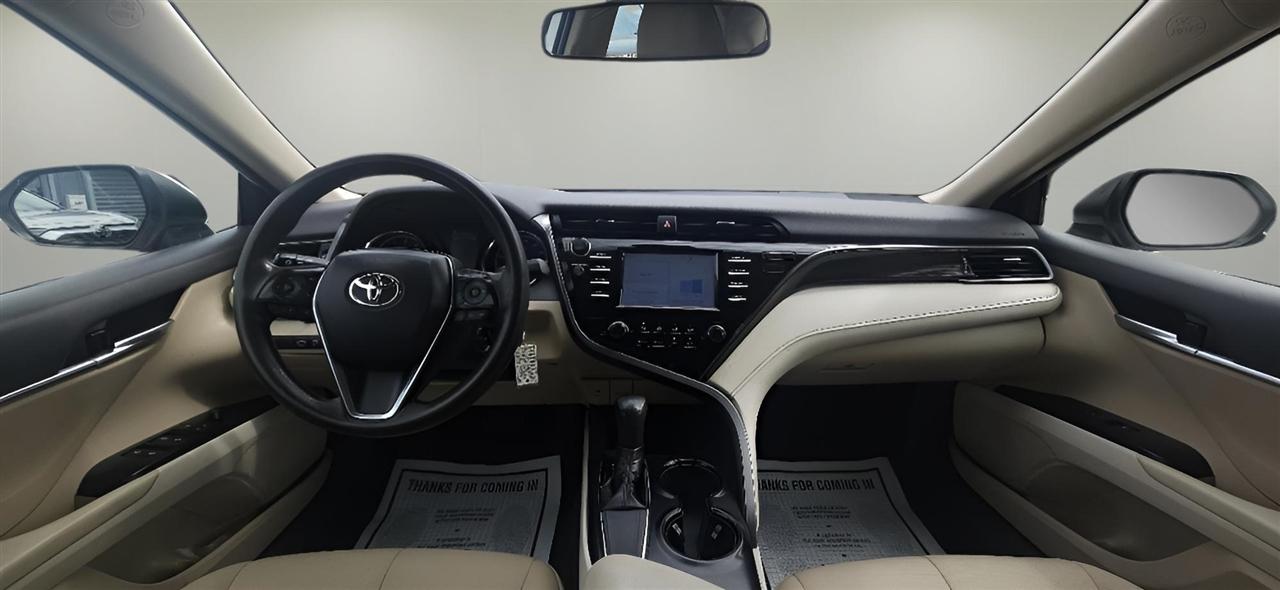 Toyota Camry XLE Auto (Natl) 2019