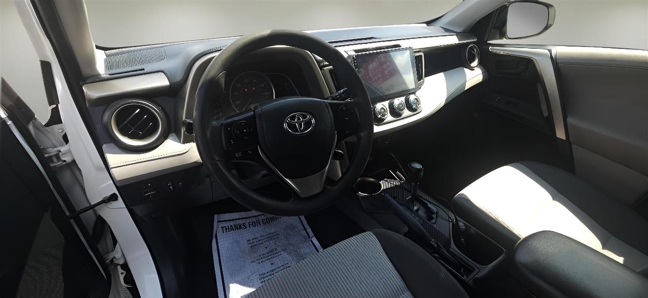 Toyota RAV4 AWD 4dr LE (Natl) 2013