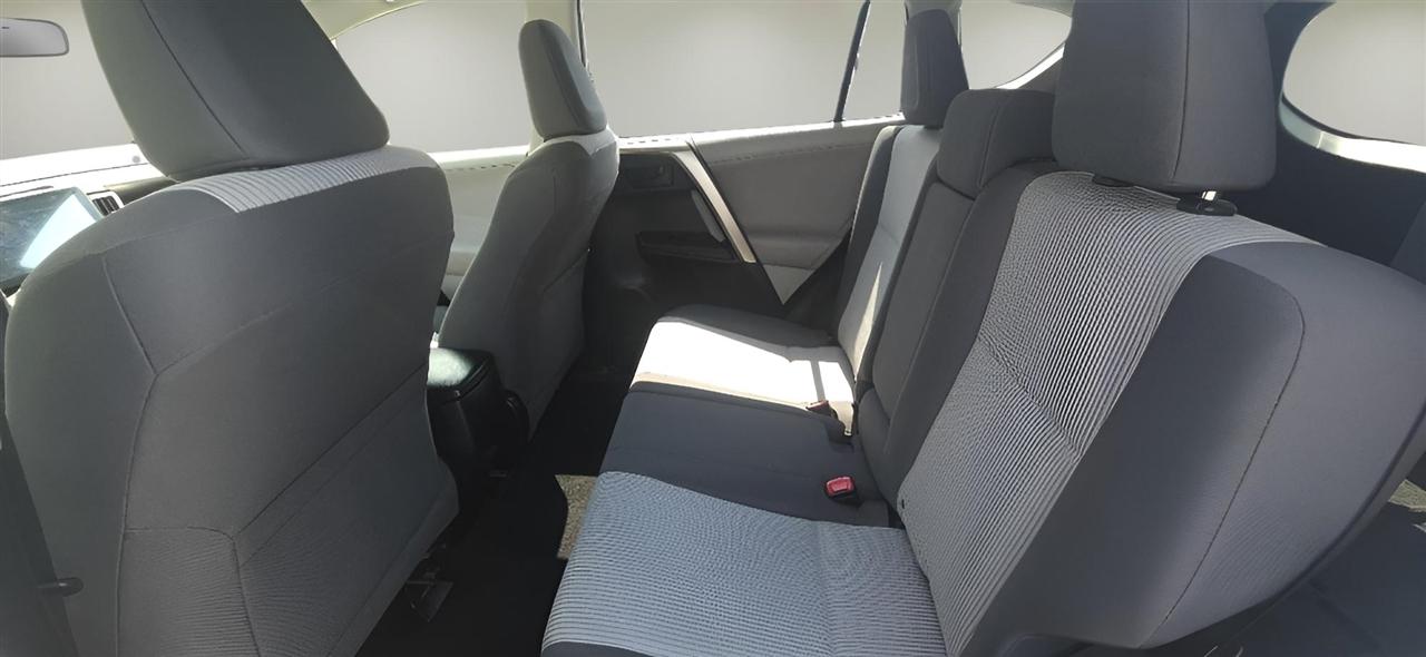 Toyota RAV4 AWD 4dr LE (Natl) 2013