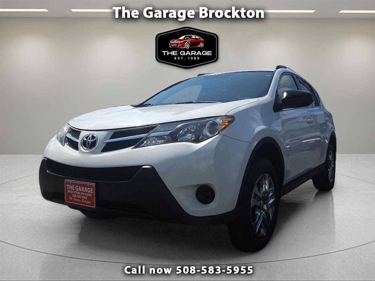 Toyota RAV4 AWD 4dr LE (Natl) 2013