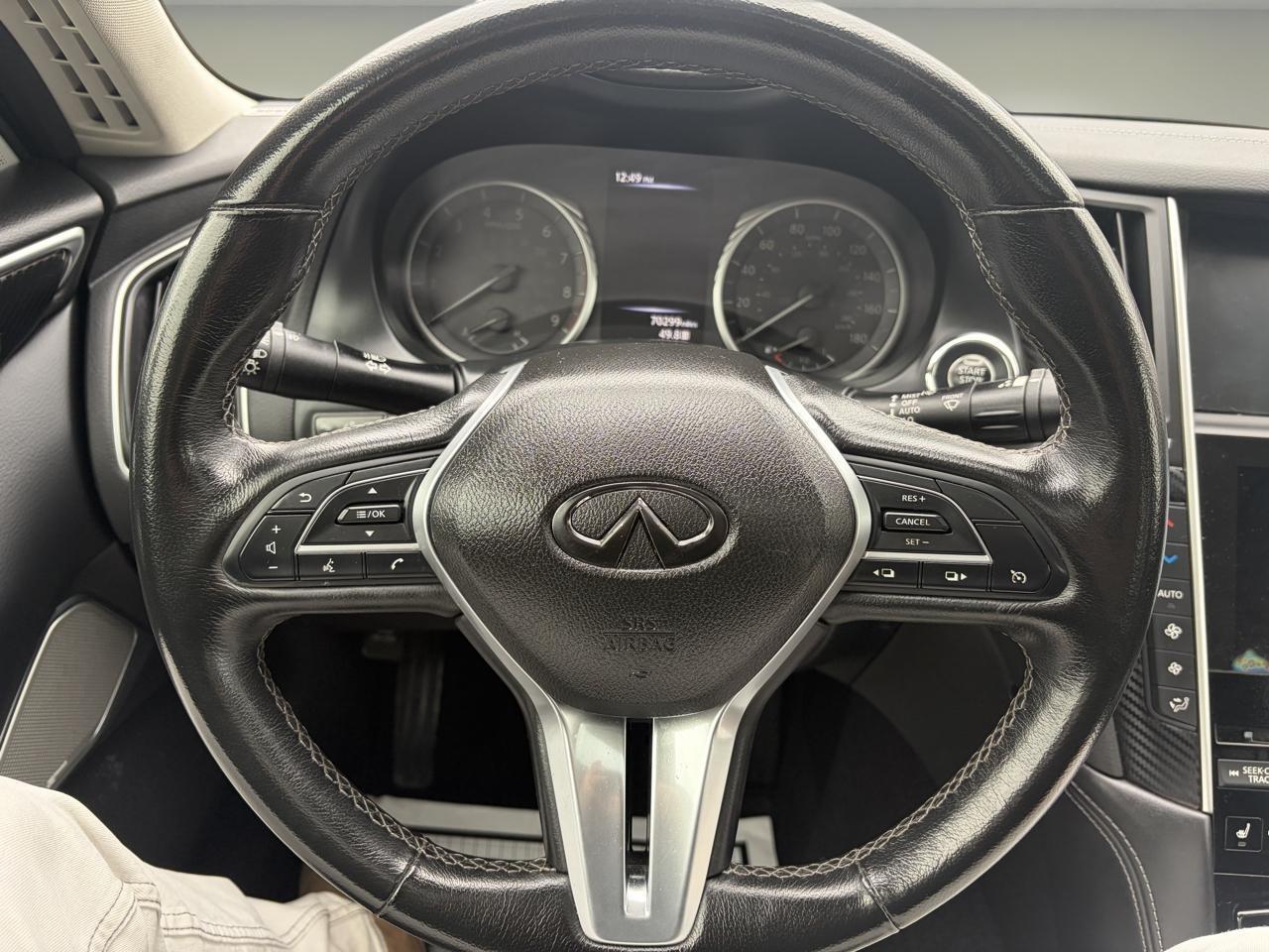 Infiniti Q50 3.0t LUXE AWD 2018