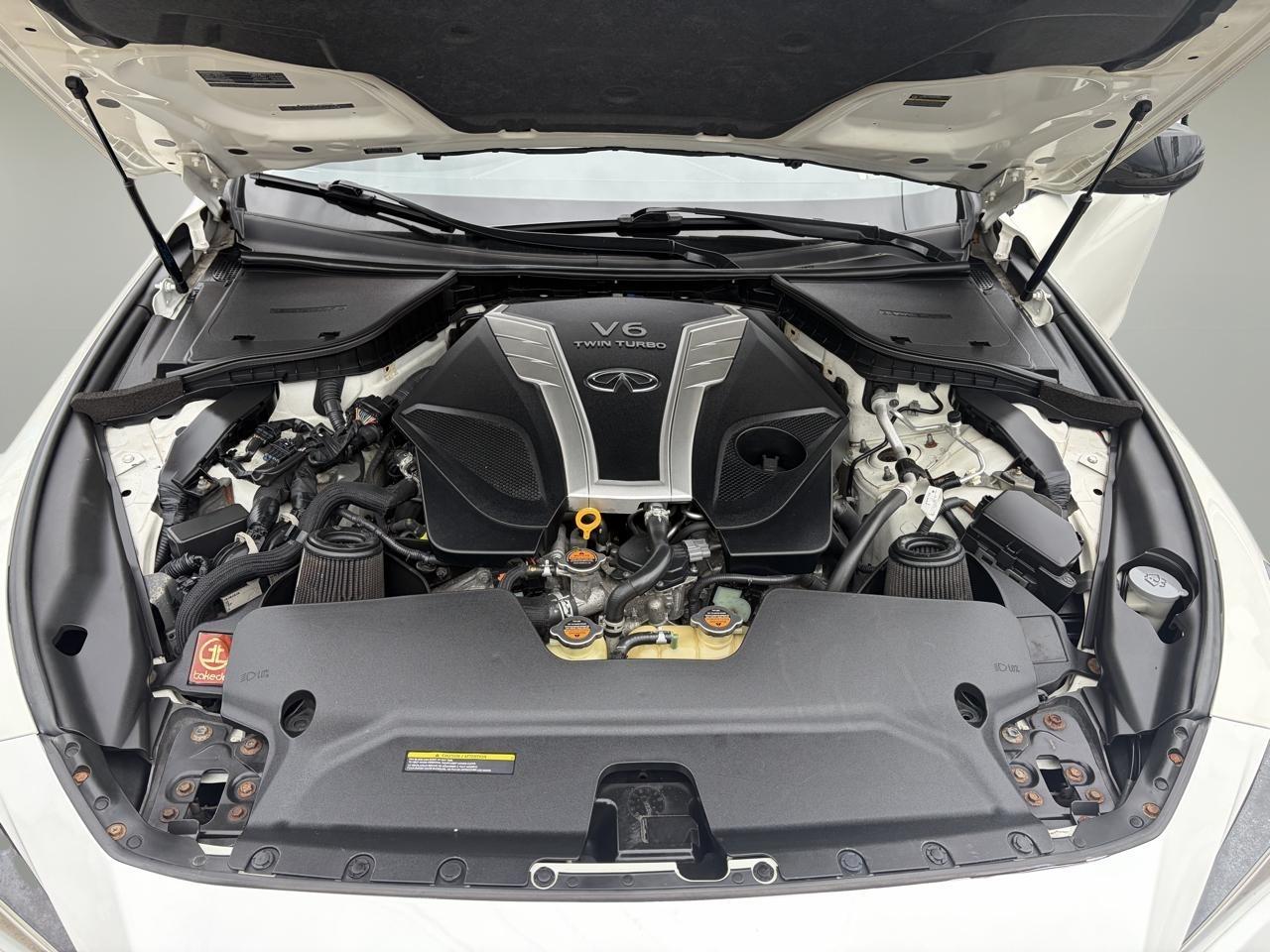 Infiniti Q50 3.0t LUXE AWD 2018