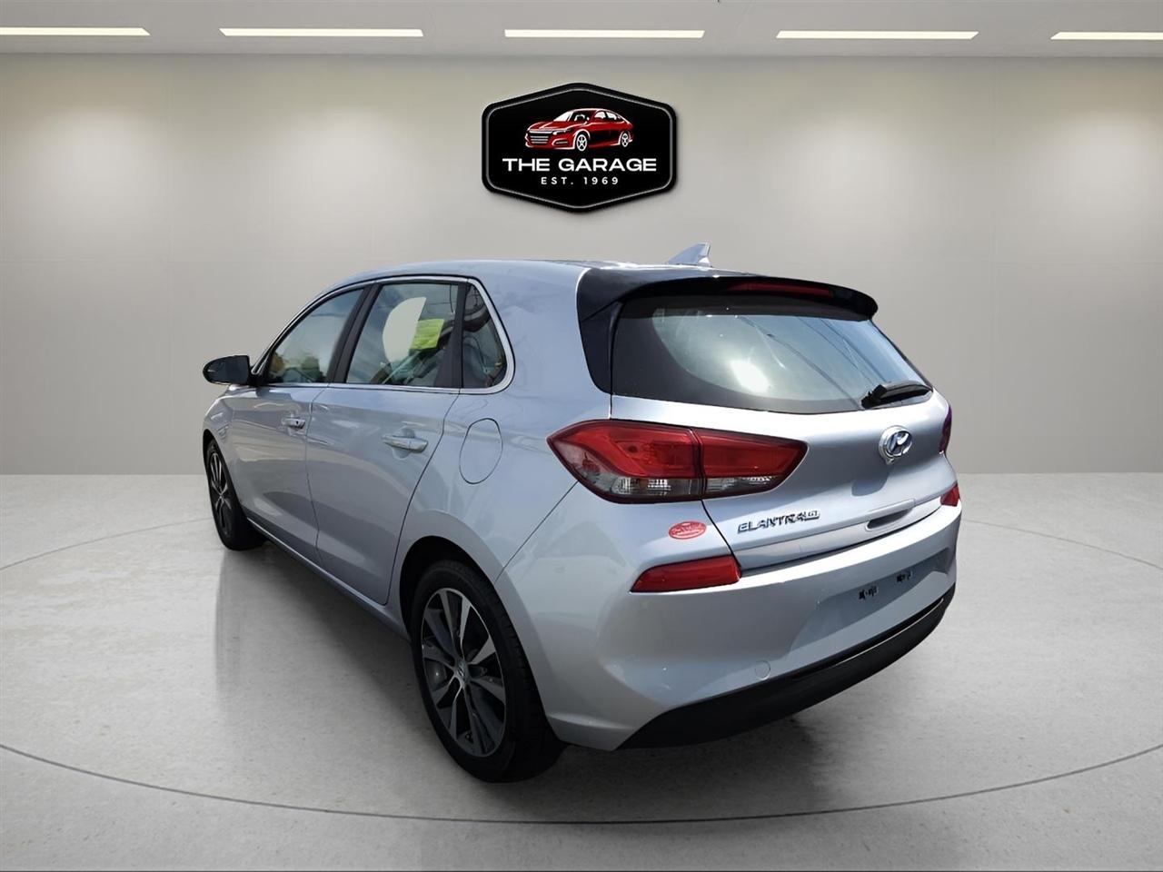 Hyundai Elantra GT Auto 2019