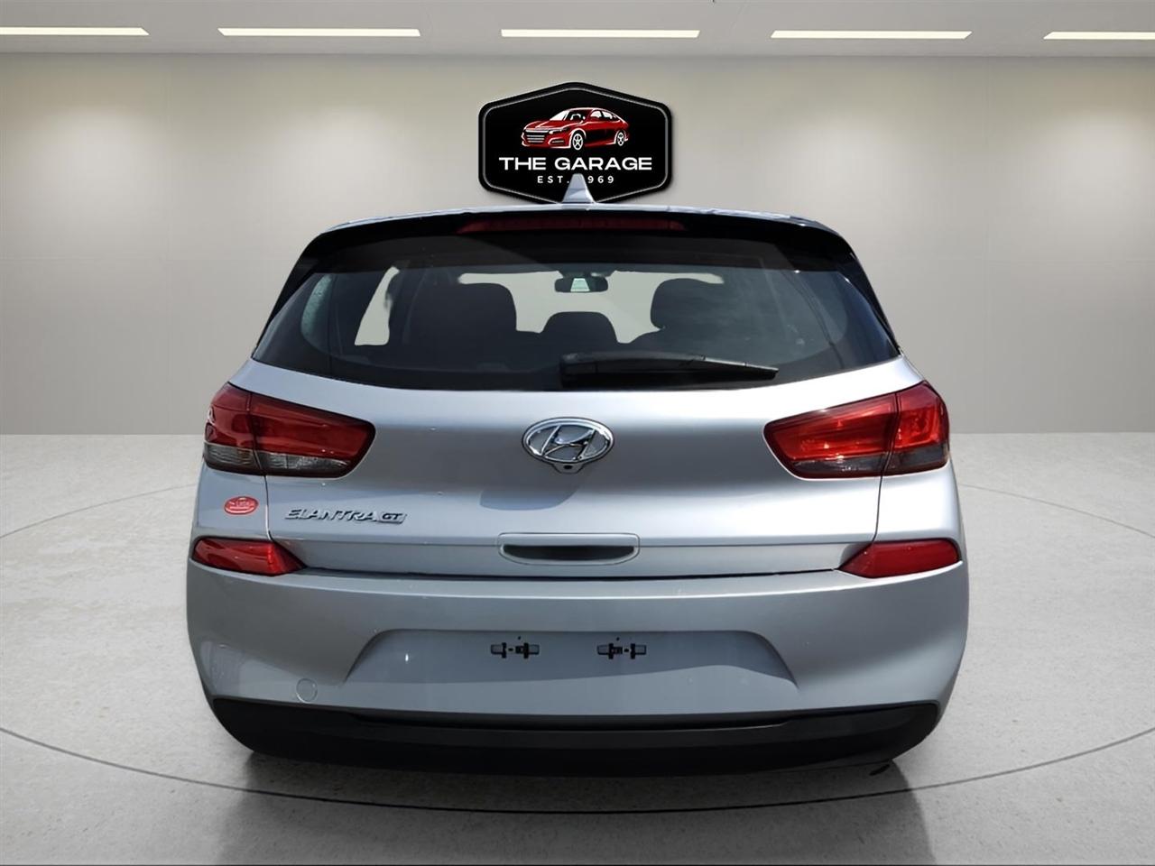 Hyundai Elantra GT Auto 2019