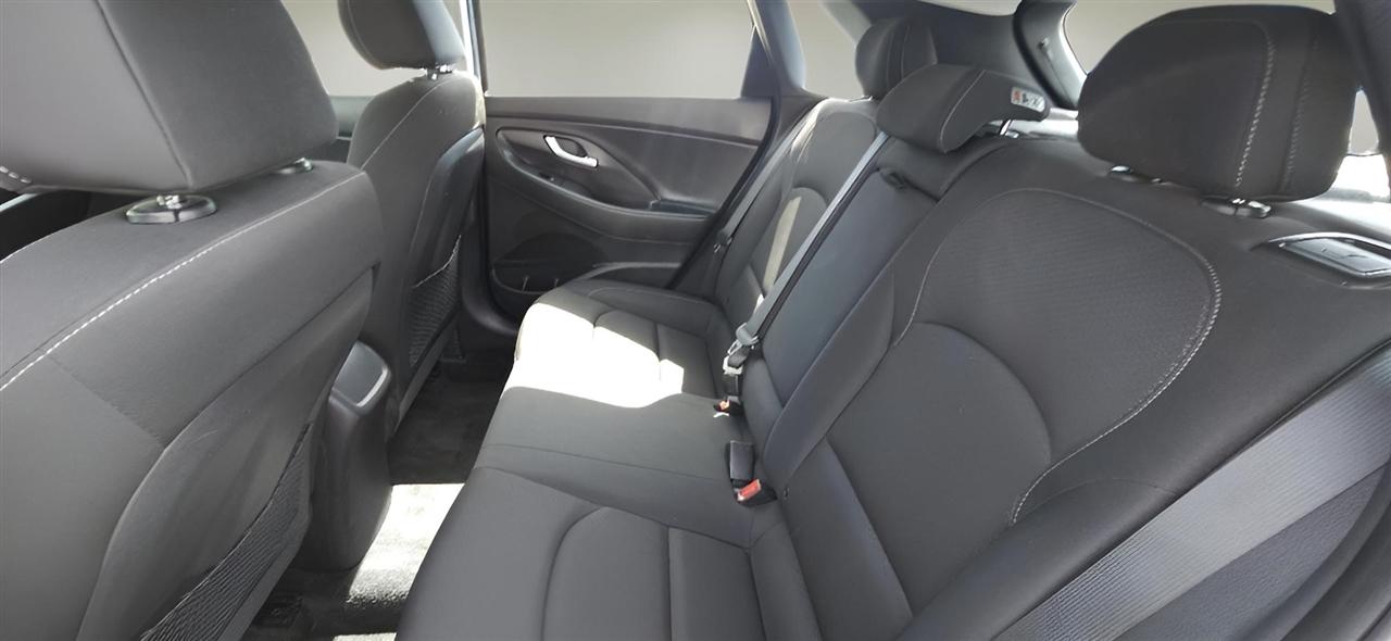 Hyundai Elantra GT Auto 2019