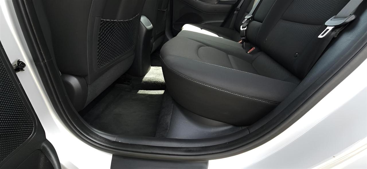 Hyundai Elantra GT Auto 2019